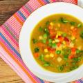 Домашни супи с консервирана царевица: прости рецепти Супа от замразена царевица за деца