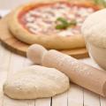 Thin pizza dough like in a pizzeria Cool pizza dough