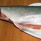 سمك السلمون كوهو بالرقائق: وصفات في الفرن