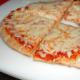 მიკროტალღური პიცა: მყისიერი რეცეპტები