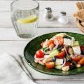 Дресинг за гръцка салата: рецепти Възможно ли е да се облича гръцка салата със соев сос